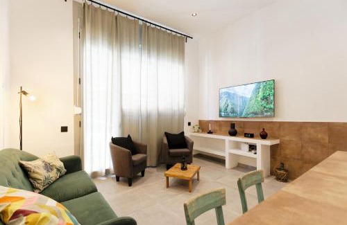 Sant Adria de Besos Apartment | Mediterranean Bliss