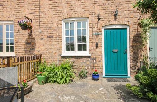Ironbridge House | Medlar Cottage