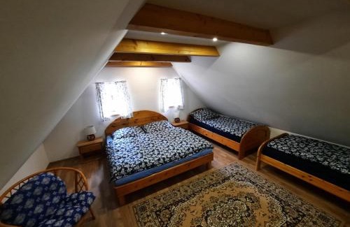 Hronov House | Medová chalupa