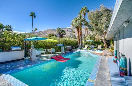 El Mirador House | Meet Me in Palm Springs! Permit# 4146