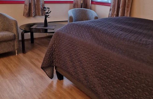 Mehamn Hotel | Mehamn Arctic Hotell AS