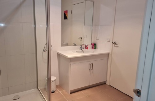 Craigieburn House | Melbourne Airport Entire Home