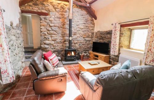 Garndolbenmaen House | Melin Bach