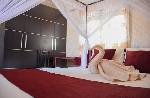 Siaya House | Melon Hut Guest House