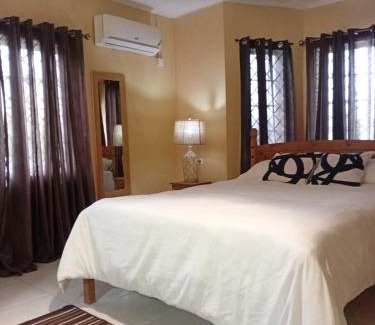 Porus House | Melrose Villa