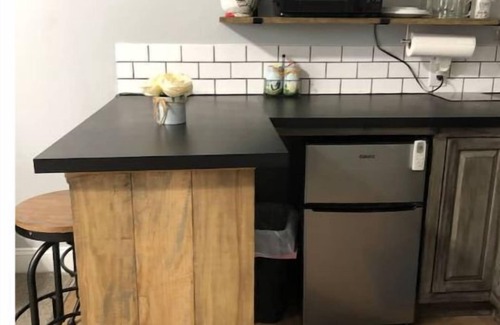 Stokes Apartment | Mel’s Country Cottage