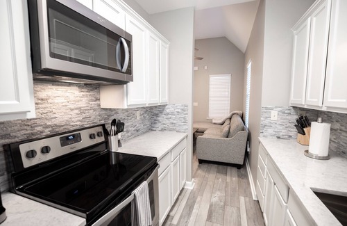 Pinch District House | Memphis Charm