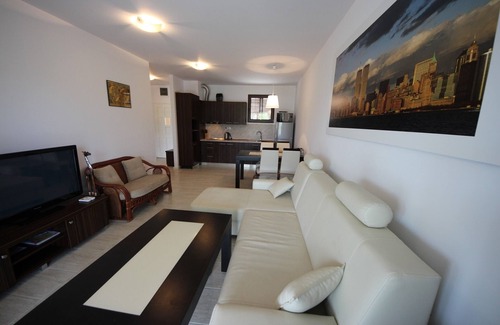 Sozopol Apartment | MENADA * GREEN LIFE * Deluxe Apartment with Terrace