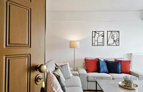 Amarousion Apartment | Menelaou by Verde Apartments