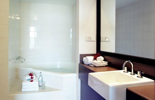 Rosehill Hotel | Mercure Sydney Parramatta