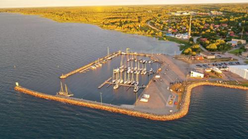 Kardla Apartment | Merevaatega majutus Kärdla sadamas