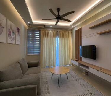Masai Apartment | Meridin Bayvue - 3BR - 6 Pax - Near MMHE