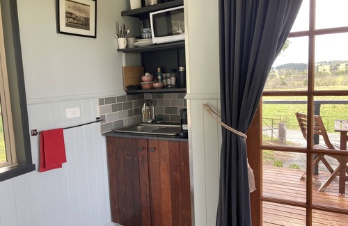 Mount Fairy Cabin | Merigan Farm Stay - Cherry Tree Cabin