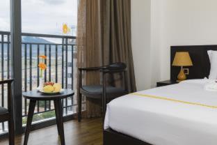 Tran Phu Beach Hotel | Meriton Hotel Nha Trang