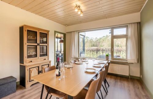 Merksplas House | Merksplas Villa with Terrace