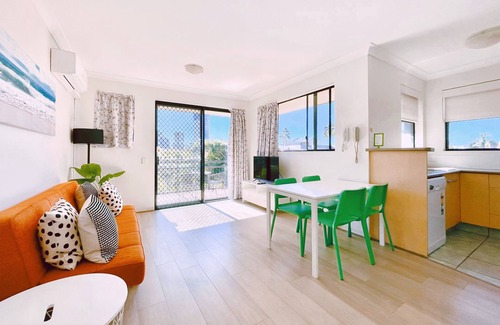 Mermaid Beach Apartment | Mermaid Beach Park View Resort