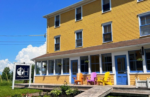 Victoria Villa | Mermaid Cove Summary: