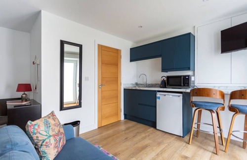 Newtownards Apartment | Merok Old Granary luxury accommodation for 2 persons in single unit.