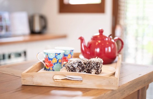 Meroo Meadow Cottage | Meroo Springs - Luxury Country Getaway minutes from Berry