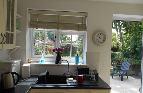 West Mersea Cottage | Mersea Island Cottage by the beach and coast. August & September availability!