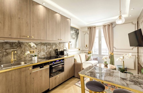 Jardin des plantes Apartment | Merveil - Luxury Suite - Notre Dame - Monge