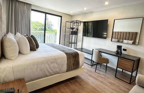 Zamora de Hidalgo Hotel | Mesón del Valle