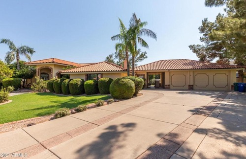 Mesa House | Mesa Mansion - Beautiful Pool, Hot Tub - Sleeps 32
