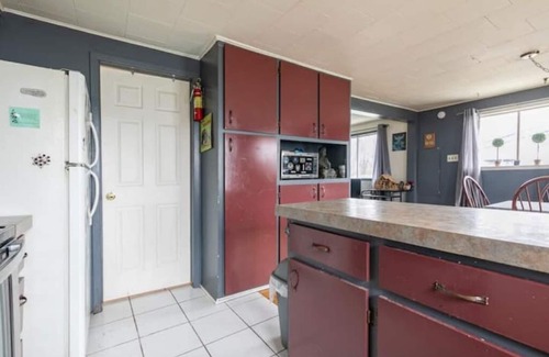 Sainte-Anne-de-Sabrevois Apartment | Metabolizm Records Music Studio (Short term rental certificate ID: 314402)