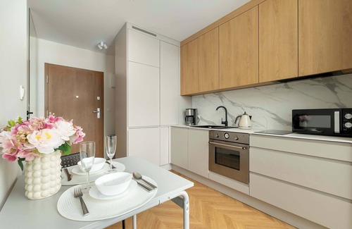 Katowice Apartment | Meteorologów 41 | Comfortable Studio | Parking.