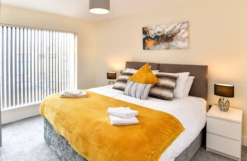 St. Thomas House | Metro Chic Townhouse