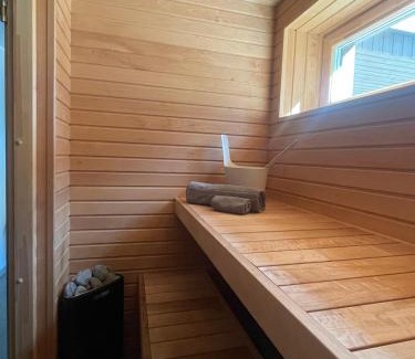 Haapsalu Apartment | Metsa Holiday Home