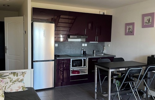 Nanteuil-les-Meaux Apartment | Meublé F3 Avec Stationnement 2 Chambres 5 Personnes Wi-fi Gratuit 20mn de Disney