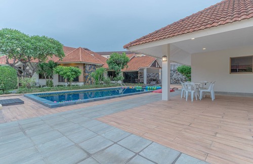 Nong Prue Villa | Mew pool villa 3. Luxury resort style. 5min to chill shopping center.