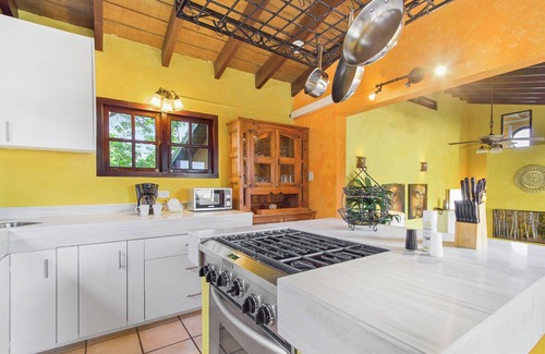 Ponton Villa | Mexican Style Villa with Private Pool - Free Utilities