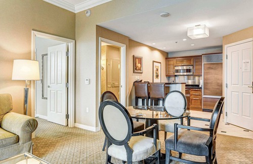 Las Vegas Apartment | MGM Balcony 12821 Sum