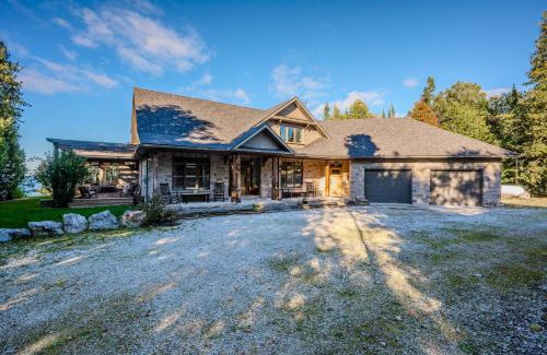 Lion's Head House | Michael's Luxury Cottage On Bruce Trail Starlink