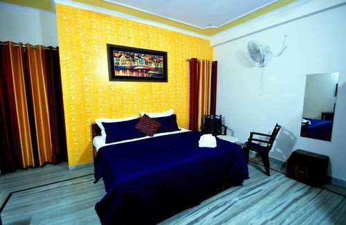 Malviya Nagar Hotel | Michaels Homestay