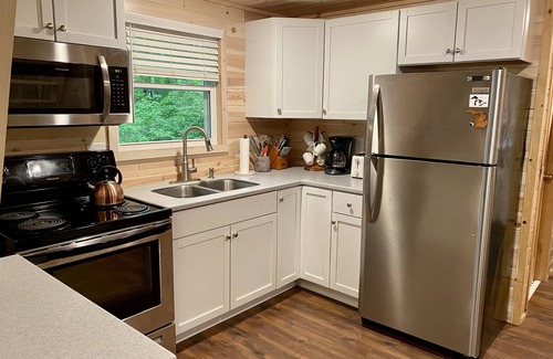 Kalkaska Cabin | Michigan-A-Frame: Lakeside Bliss & Starry Nights – Summer Memories Await