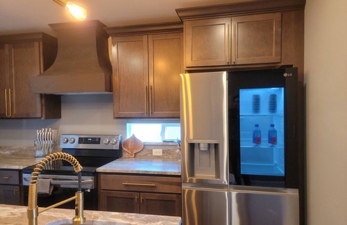 Royal Oak Villa | MicroLux! Entire Mirco Hotel - The Downtown New Construction 5 Suite