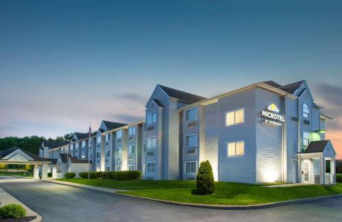 South Hills Hotel | Microtel Inn & Suites by Wyndham Pittsburgh Airport