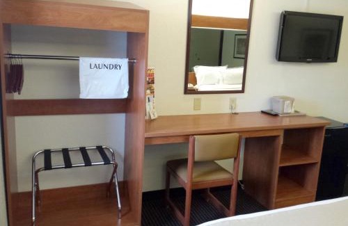 Rice Lake Hotel | Microtel Inn & Suites by Wyndham Rice Lake