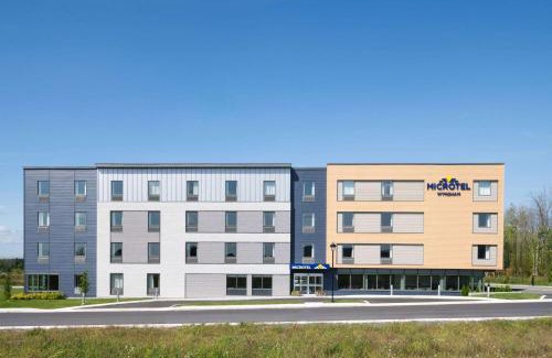 Lachute Hotel | Microtel Inn & Suites by Wyndham Lachute