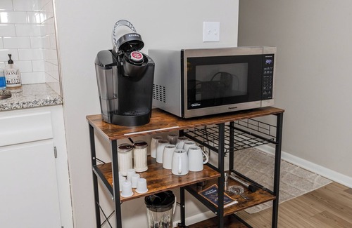 Kettering Apartment | MidCentury Modern - UD WPAFB