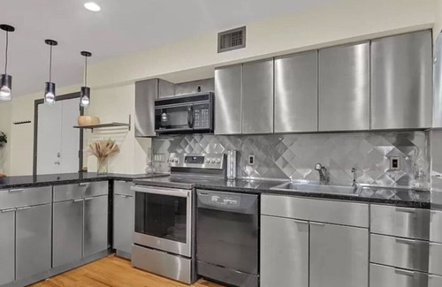 Greenwich Village Condo | Midterm West Village Summer Townhouse Pet-Friendly