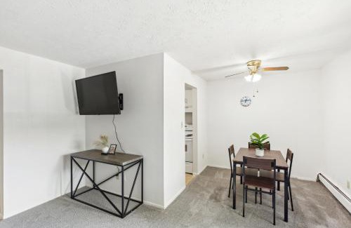 Parma Apartment | Midtown 3229i Cozy & Comfy I Free Parking