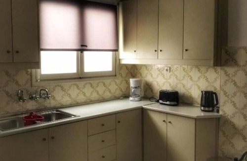 Nea Alikarnassos Apartment | Midway Point Apts One bed
