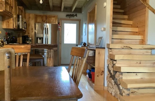 Ulster Cabin | Mighty Oak near Sayre Towanda