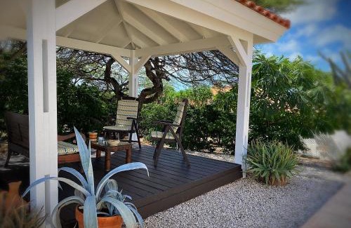 Sabana Liber House | Mila's Authentic Family Getaway Aruba