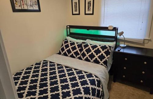 Saint John Apartment | Milford room 1