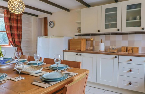 Bicton Cottage | MILL COTTAGE, pet friendly, character holiday cottage in Aylesbeare